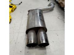 Wakeari
Unknown Manufacturer
Dual exhaust rear muffler for BMW
5 Series
E39