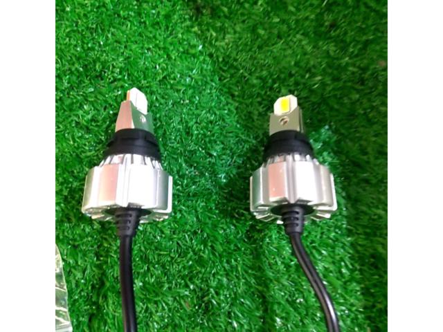 FCl
High-power LED backup lamp bulb