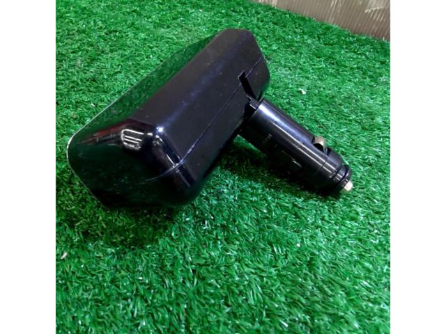 Unknown Manufacturer
Triple
Expansion cigar socket