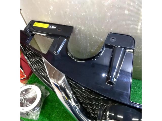 Nissan
T32 / X-TRAIL
Genuine grill