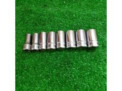 Snap-on
FSMS
Set of 8 semi-deep sockets