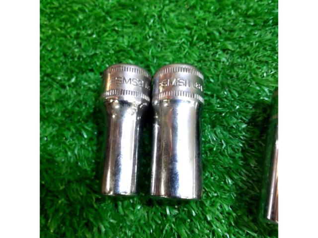 Snap-on
FSMS
Set of 8 semi-deep sockets