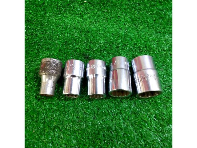KTC
Set of 5 12-point sockets
B30