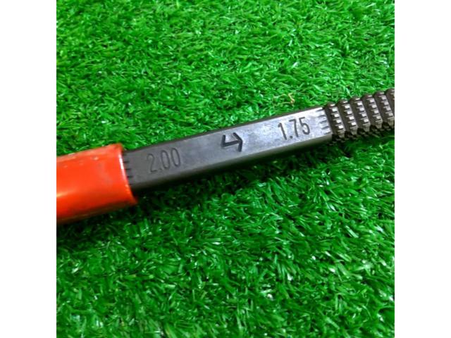MAC TOOLS 4面 ネジ山修正棒ヤスリ TRM8