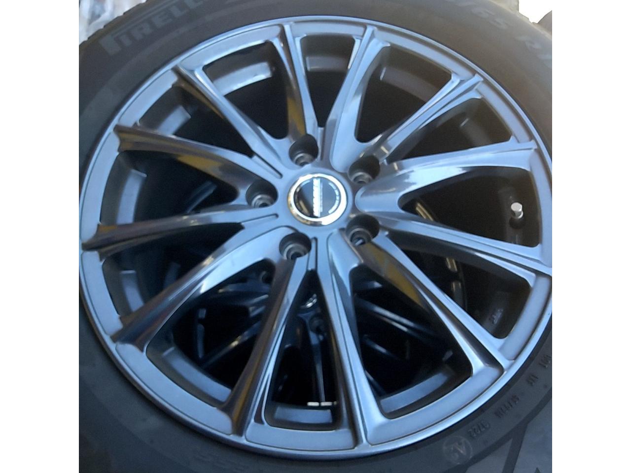 HOT
STUFF
WAREN
HotStuff
WAREN
W05+PIRELLI
ICE
ZERO
ASIMMETRICO