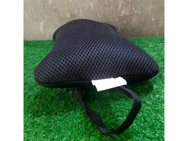 メーカー不明 メッシュヘッドレスト
