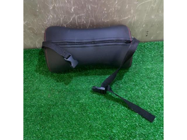 メーカー不明 レザーヘッドレスト