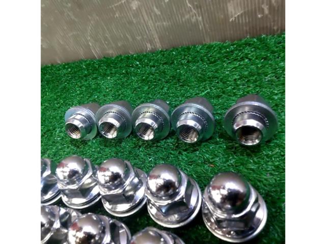 MITSUBISHI
Genuine flat-seat nuts, set of 20
