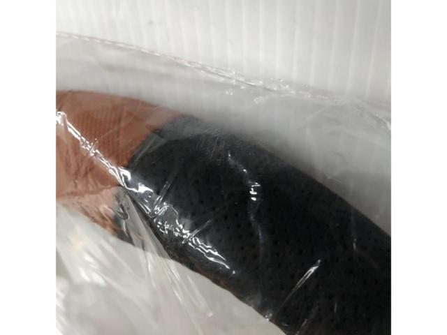 ステアリングカバー Black&Brown 直径:約370mm