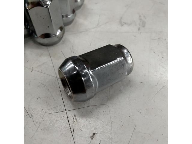 テーパー座ホイールナット M12xP1.25/19HEX/20個/シルバー
