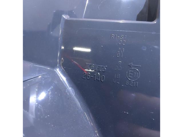 トヨタ純正 純正テールレンズ ハイエース/200系 4型以降
