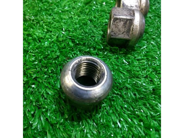 Honda
Genuine
Through nut
16 set