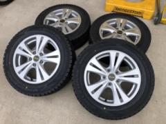 DUNLOP
REVERLINE
+
DUNLOP
WINTERMAXX
WM02
New Japanese-made studless tire set