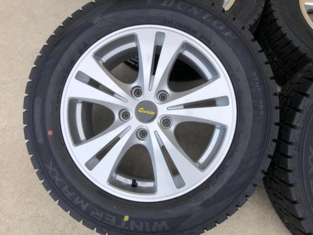 DUNLOP
REVERLINE
+
DUNLOP
WINTERMAXX
WM02
New Japanese-made studless tire set