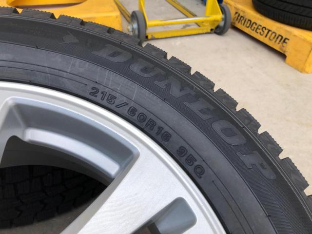 DUNLOP
REVERLINE
+
DUNLOP
WINTERMAXX
WM02
New Japanese-made studless tire set