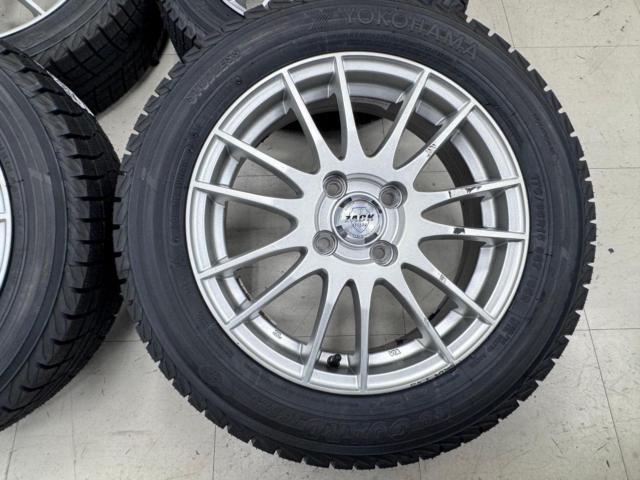 Includes unused studless tires (Japan)
SANYO
ZACK
JP-104
+
YOKOHAMA
iceGUARD
iG52C
