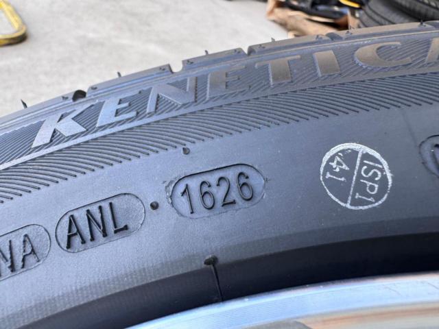 ★新品タイヤ付き!!!!★ GARSON Zuenglein Z-10 + KENDA KR201