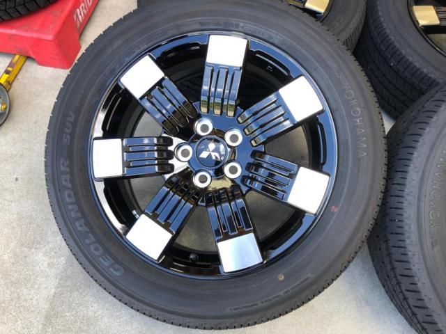 Mitsubishi
Delica D: 5
P-grade genuine wheels + YOKOHAMA
GEOLANDAR
SUV
G055