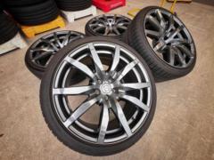 Fairlady Z size!!!! Nissan
R35 / GT-R
Medium-term original wheel
+
MICHELIN
PILOTSPORT5
+
FALKEN
AZENIS
FK 510