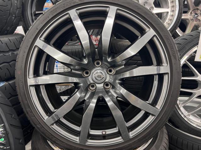 Fairlady Z size!!!! Nissan
R35 / GT-R
Medium-term original wheel
+
MICHELIN
PILOTSPORT5
+
FALKEN
AZENIS
FK 510