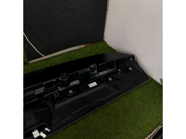 [Land Cruiser
250/TRJ250W
GDJ250W
TOYOTA
Genuine
Rear
Spoiler