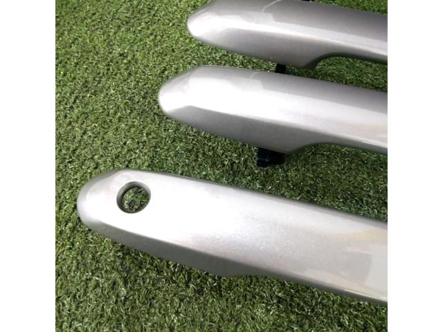 [Land Cruiser
250/TRJ250W
GDJ250W
TOYOTA
Genuine
Outer door handle
Set before and after