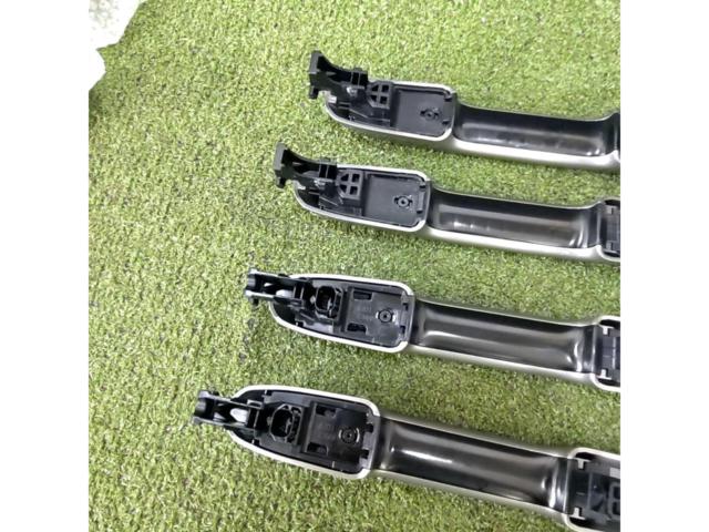 [Land Cruiser
250/TRJ250W
GDJ250W
TOYOTA
Genuine
Outer door handle
Set before and after