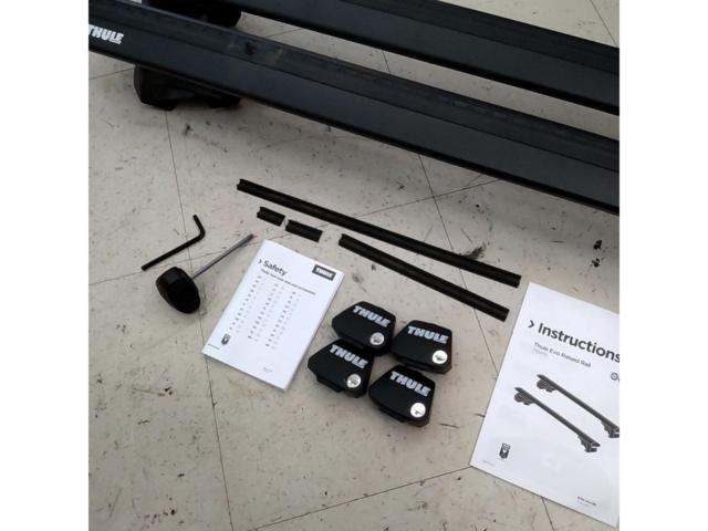 THULE  WingBar Evo TH7112+Evo Raised Rail TH7104 ベースキャリア