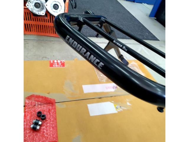 ENDURANCE タンデムグリップ付きリアキャリア 【Z900RS】