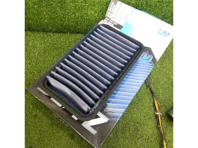 BLITZ
SUS
POWER
AIR
FILTER
LM
Genuine replacement type
For Suzuki