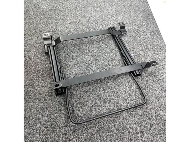 【ヴィッツ/130系 】カワイ製作所 シートレール RH【ヴィッツ/130系 】