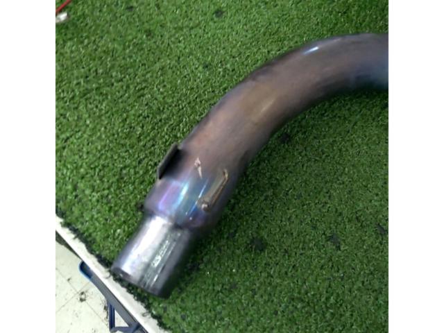 SP Tadao
POWER
BOX
Power box
Pipe
Exhaust pipe
SR400