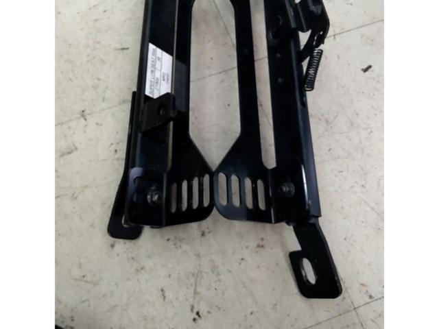メーカー不明 サイド止め シートレール MR2 SW20型 運転席側 RH SUPER LOW SEAT RAIL ZT005
