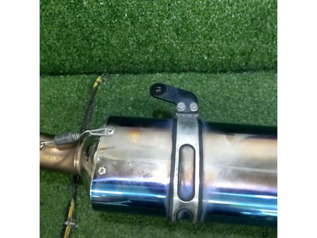 YOSHIMURA
R-77S
Cyclone
Titanium Blue Carbon End
Slip-on muffler
NINJA250/NINJA400/Z250/Z400