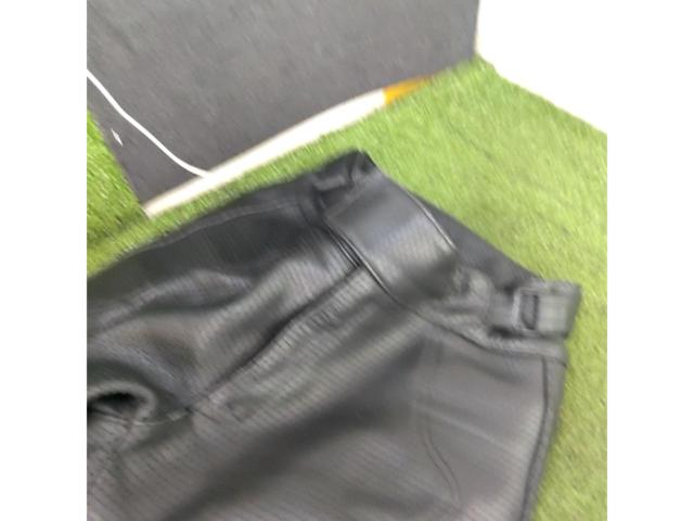 Size MR Staichi
Leather pants