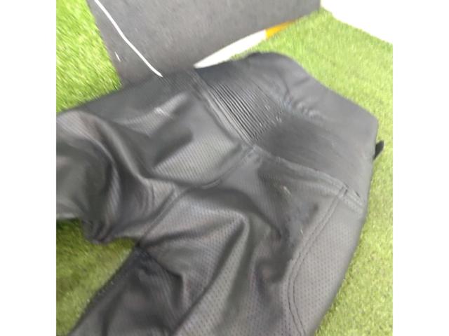 Size MR Staichi
Leather pants
