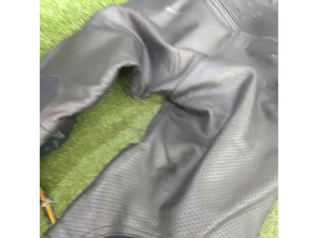 Size MR Staichi
Leather pants