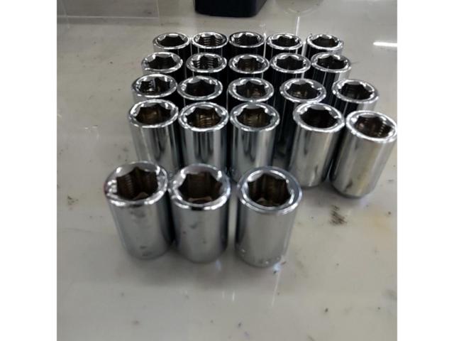 Unknown Manufacturer
Bullet nut
straight
23