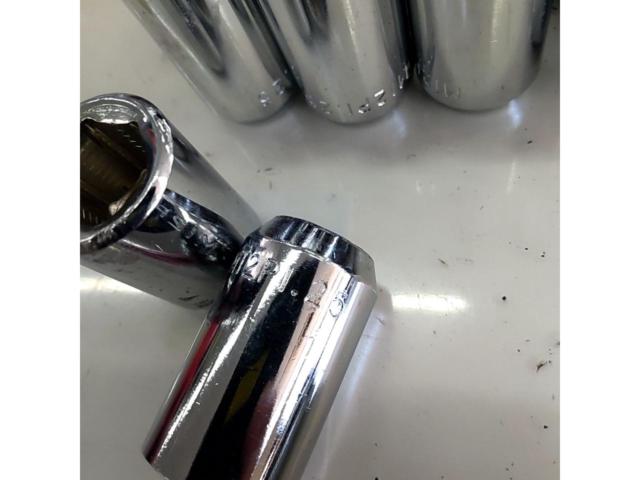 Unknown Manufacturer
Bullet nut
straight
23