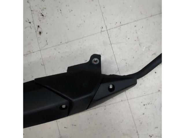 2 YAMAHA
Signas X
SEA5J
Muffler