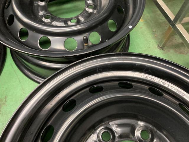TOYOTA ハイエース/200系 純正スチールホイール