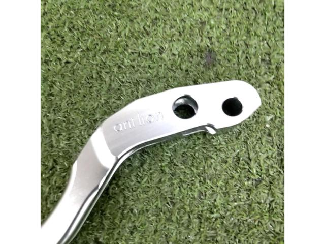 2
antlion
Machined aluminum
Billet lever
/brembo
Radial master cylinder ratio 20/18
09014-TG