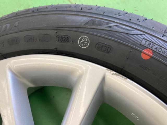 TOYOTA プリウスα/ZVW40 ツーリングセレクション純正アルミホイール  + KENDA KR203 215/50R17 95V