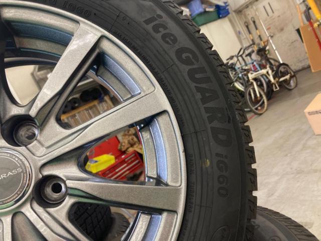 YOKOHAMA
STANDARD
WHEEL
GRASS
ZX
+
YOKOHAMA
ice
GUARD
iG60