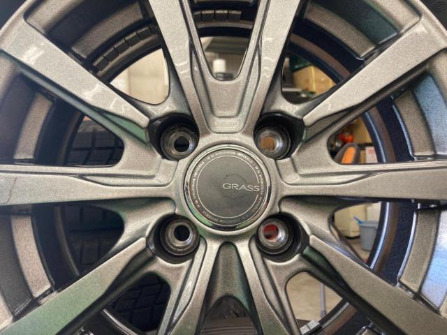 YOKOHAMA
STANDARD
WHEEL
GRASS
ZX
+
YOKOHAMA
ice
GUARD
iG60