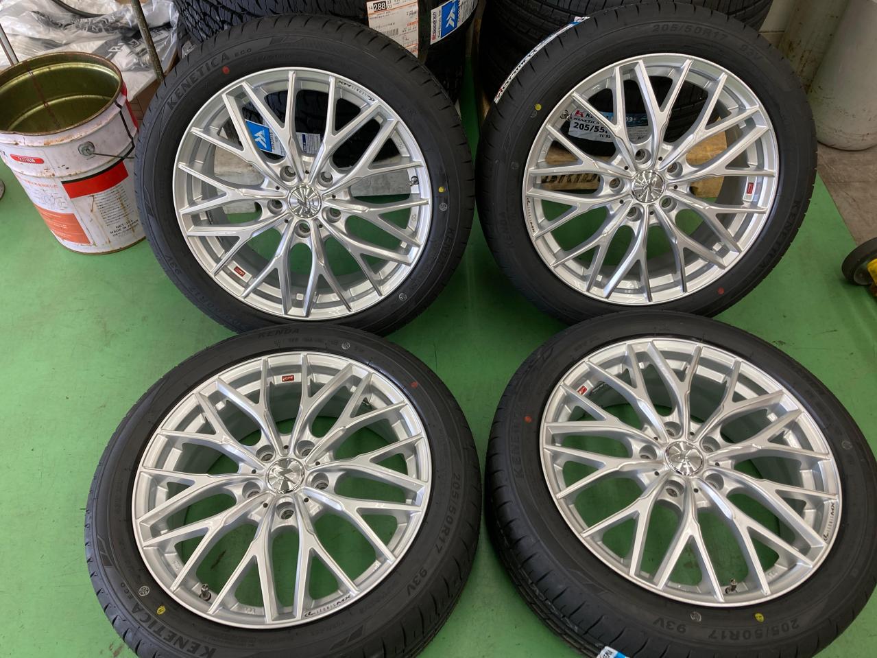 weds (Weds)
LEONIS (Leonis)
MX
+
KENDA (Kenda)
KR 203
205 / 50R17
93V