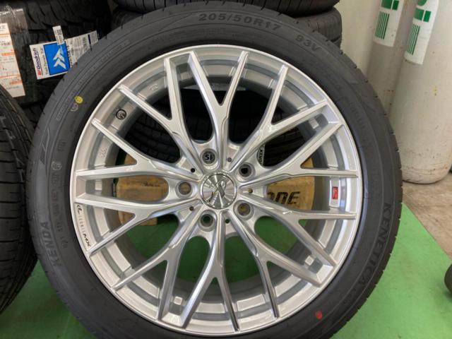 weds (Weds)
LEONIS (Leonis)
MX
+
KENDA (Kenda)
KR 203
205 / 50R17
93V