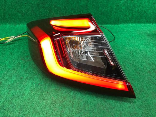 Honda (1 set)
Civic
TYPE
R/FL5
Genuine
Tail lens