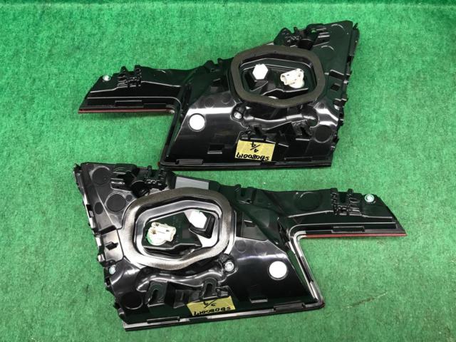 Honda (1 set)
Civic
TYPE
R/FL5
Genuine
Tail lens
