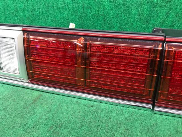わけあり トヨタ GZG50 センチュリー 後期 LEDテール + バックカメラ付きセンターガーニッシュ